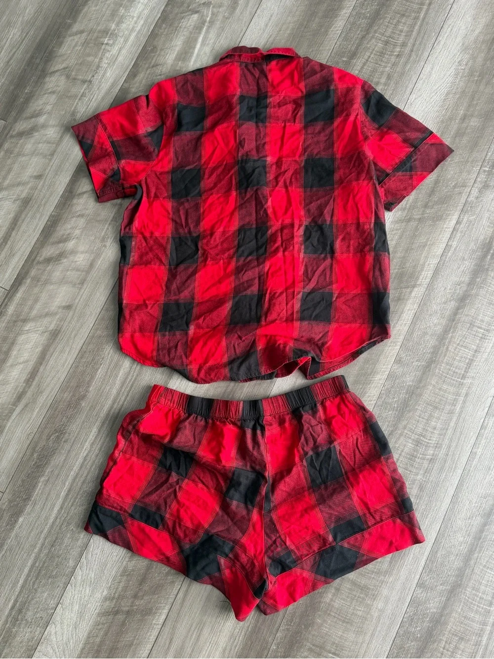 Victoria's Secret Women’s Sz M Red Black Buffalo Plaid Flannel Button Pajama Set